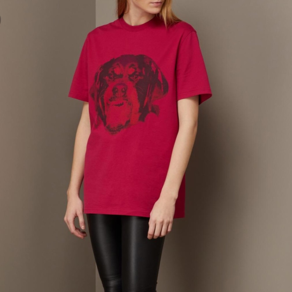 GIVENCHY  Authentic Rottweiler T-Shirt.